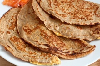 Гречневые галетты (блинчики) с яйцом - фото шага 7