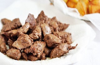 Жареная картошка с печенью - фото шага 3