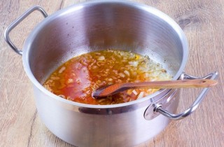 Кролик с белыми грибами - фото шага 2