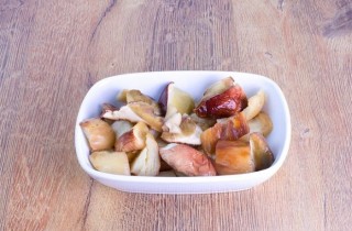 Кролик с белыми грибами - фото шага 4