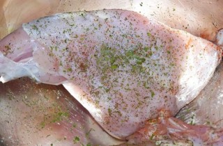 Кролик, запеченный с морковью - фото шага 2