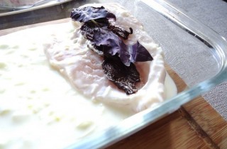 Куриная грудка, запеченная в йогурте - фото шага 3