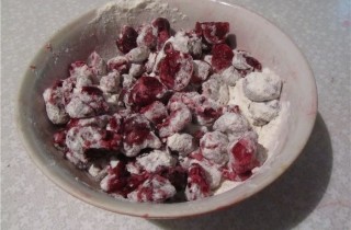 Маффины с вишней - фото шага 1