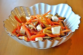 Салат из запеченных овощей с брынзой - фото шага 6