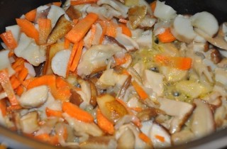 Суп из белых грибов - фото шага 3