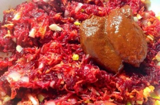 Свекольный борщ со свининой - фото шага 9