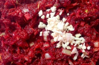 Свекольный борщ со свининой - фото шага 10