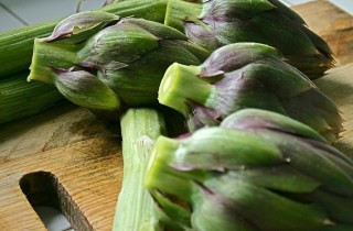 Тушеные артишоки - фото шага 1