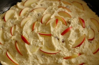 Творожная запеканка с яблоками - фото шага 7