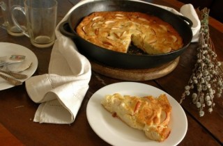 Творожная запеканка с яблоками