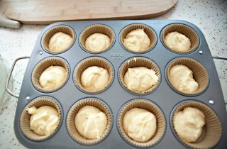 Ванильные капкейки - фото шага 2