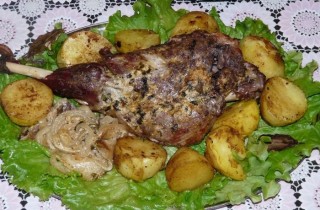 Баранья нога, запеченная в духовке - фото шага 6