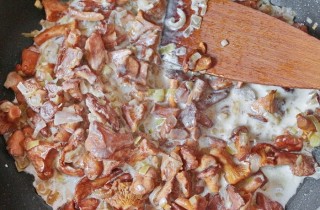 Филе трески с лисичками - фото шага 5