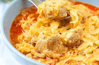 Капуста, тушеная с мясом - фото шага 6