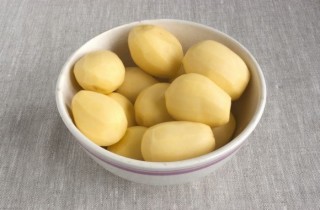 Картофельное пюре с луком - фото шага 2