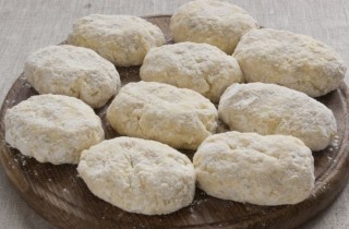 Картофельные сырники с творогом - фото шага 6