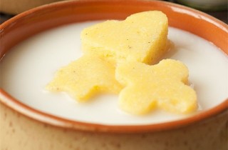 Каша полента с молоком