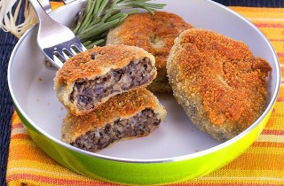 Котлеты из замороженных грибов