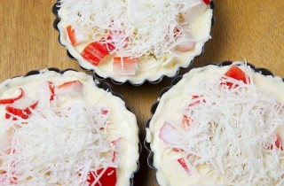 Крабовые палочки в корзинках - фото шага 7