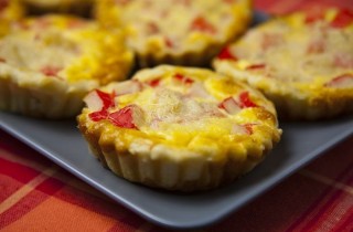 Крабовые палочки в корзинках