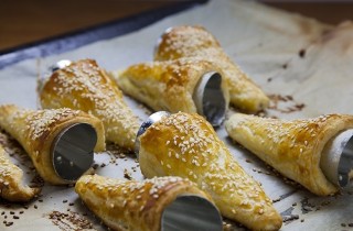 Кулечки с муссом из форели - фото шага 3