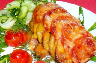 Курица, запеченная с сыром и овощами