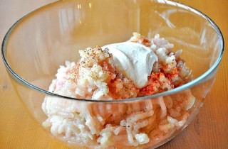 Куриные котлеты с капустой - фото шага 3