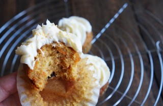 Морковные капкейки - фото шага 9