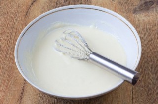 Сочные чебуреки с мясом - фото шага 2