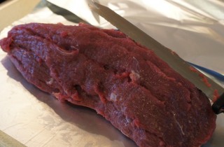 Запеченная говядина в фольге в духовке - фото шага 2