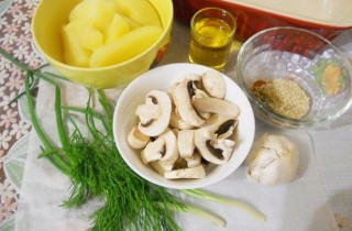 Запеченный картофель с грибами - фото шага 1