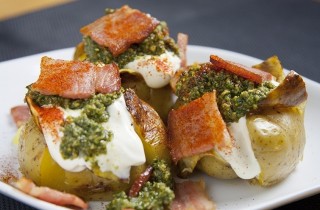 Запеченный картофель с соусом песто - фото шага 3