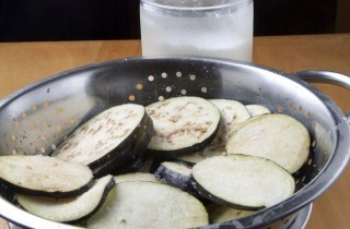 Запеканка с баклажанами - фото шага 2