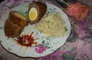 Говяжьи котлеты с яйцом - фото шага 4