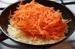 Курица с тушеной капустой - фото шага 8