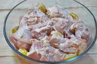 Курица, запеченная с лимоном - фото шага 2