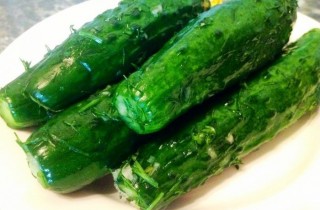 Малосольные огурцы - фото шага 8