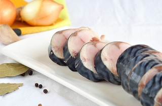 Маринованная скумбрия - фото шага 2