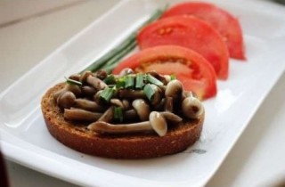 Маринованные опята