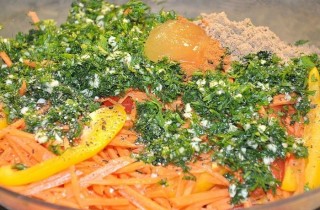 Салат с баклажанами, морковью и перцем - фото шага 4