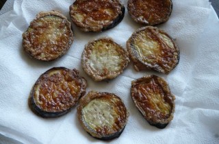 Вкусный салат из баклажанов - фото шага 3