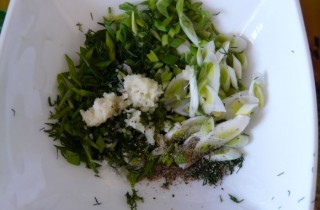 Вкусный салат из баклажанов - фото шага 8