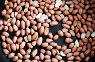 Арахис в сахаре - фото шага 2