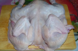 Курица, запеченная в рукаве в духовке - фото шага 2