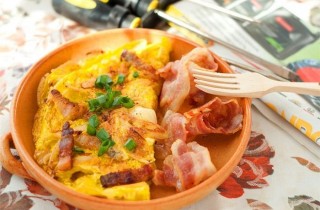 Омлет с салом - фото шага 4