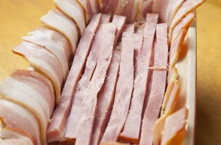 Паштет по-деревенски из свинины, бекона и ветчины - фото шага 6