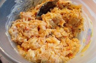 Пирог с курицей из слоеного теста - фото шага 1