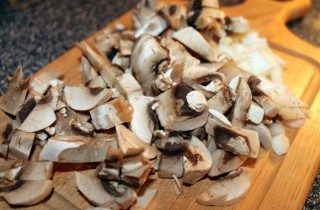 Пирожки с картошкой и грибами - фото шага 2