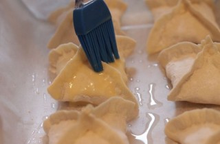 Пирожки с яблоками - фото шага 5