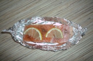 Семга, запеченная в лодочке - фото шага 2